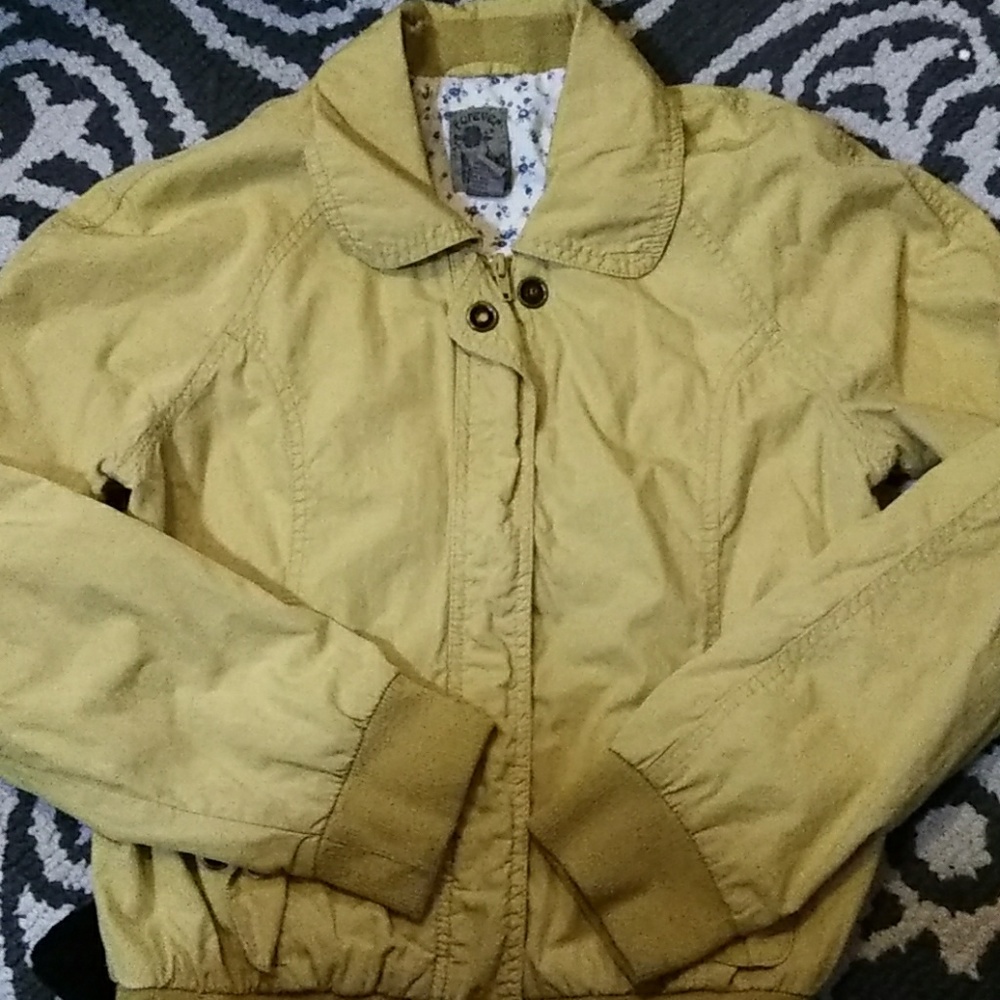 Yellow spring jacket - Picture 5 of 6